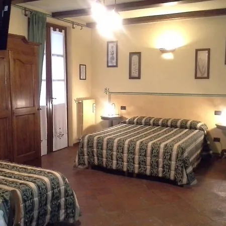 Cascina Bellavista Bed & Breakfast Tigliole