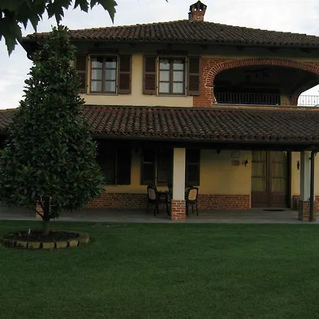 Cascina Bellavista Bed & Breakfast Tigliole