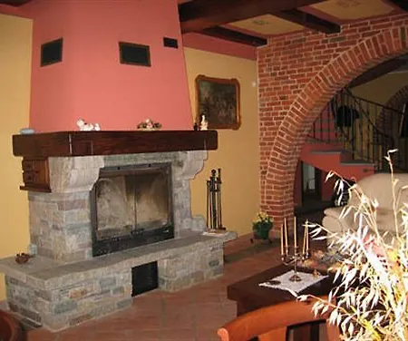 Cascina Bellavista Bed & Breakfast Tigliole